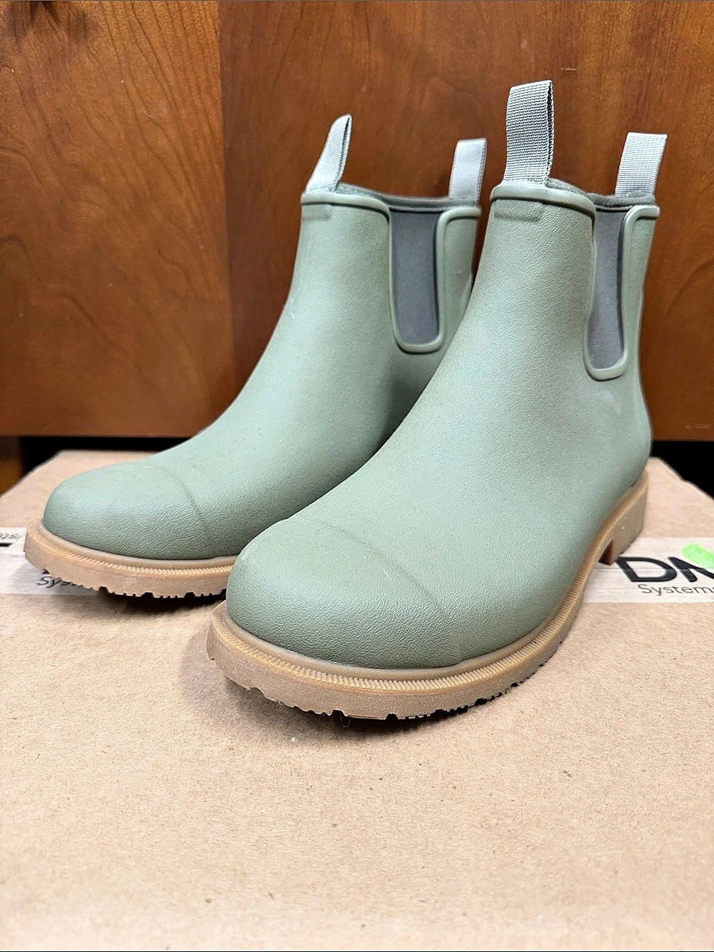 Men’s Sage Green Rain Boots Size 44
